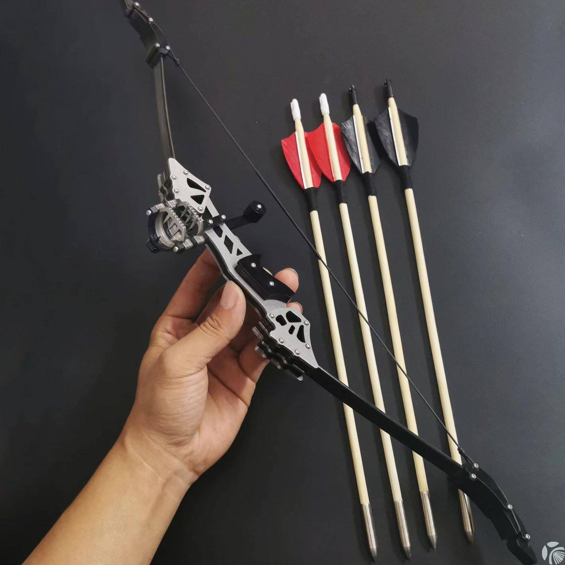 Second-generation stainless steel refined configuration bow + 4 arrows + target paper + wrench